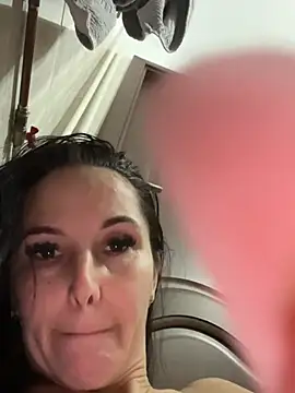 Carla Angel online show from 02.02.26