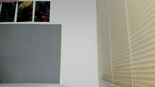  Molly rosse  online show from 10.31.25