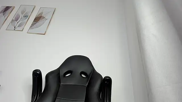 Snapshot of _Molly_rosse_ chatting on 06.23.26 Molly rosse online show from 06.23.26