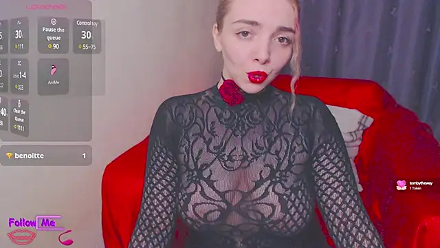 Snapshot of mia-joy chatting on 02.15.25 mia-joy online show from 02.15.25