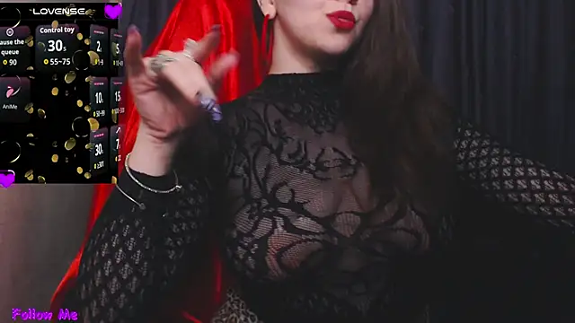 Snapshot of mia-joy chatting on 10.07.25 mia-joy online show from 10.07.25