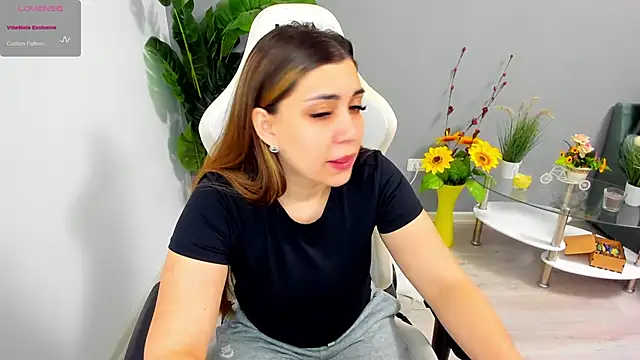 EveEvian online show from 05.12.26