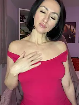 Snapshot of KatyEvanss chatting on 02.25.25 KatyEvanss online show from 02.25.25