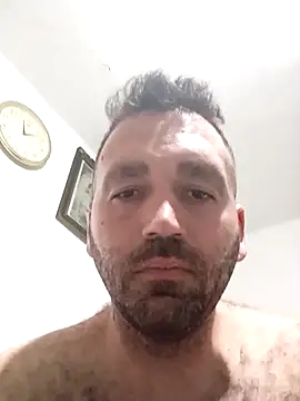 Snapshot of florin421 chatting on 01.25.25 florin421 online show from 01.25.25