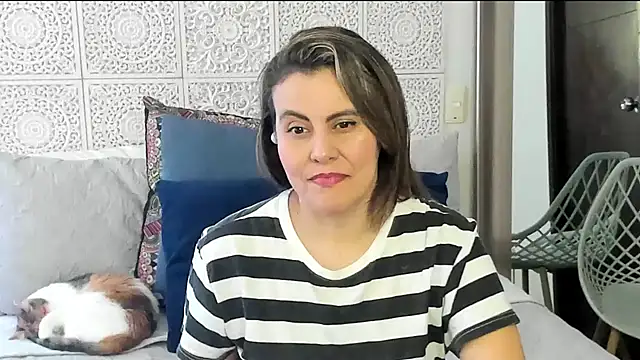 V monse online show from 02.24.25