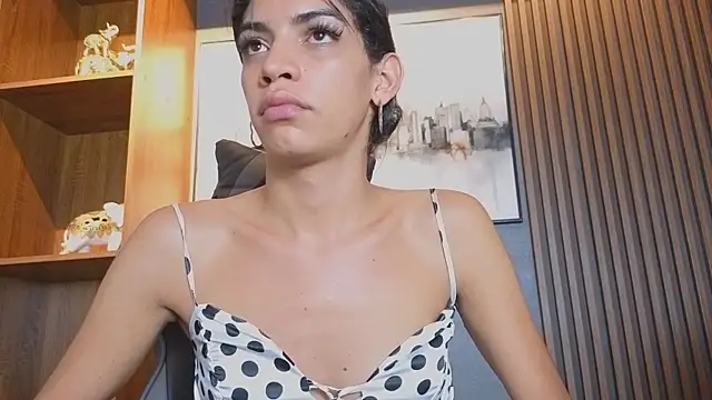 Snapshot of Alahia_Rodriguez chatting on 04.29.26 Alahia Rodriguez online show from 04.29.26