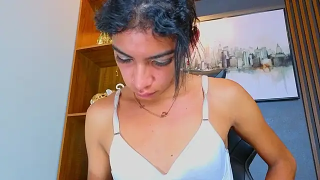 Snapshot of Alahia_Rodriguez chatting on 05.24.26 Alahia Rodriguez online show from 05.24.26
