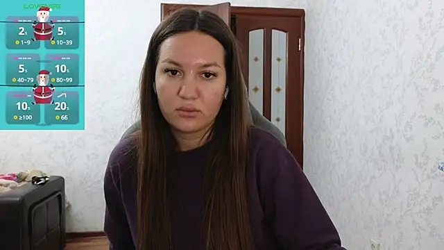 Snapshot of Nelly_Fischer chatting on 12.25.24 Nelly Fischer online show from 12.25.24