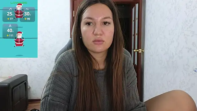 Snapshot of Nelly_Fischer chatting on 12.26.24 Nelly Fischer online show from 12.26.24