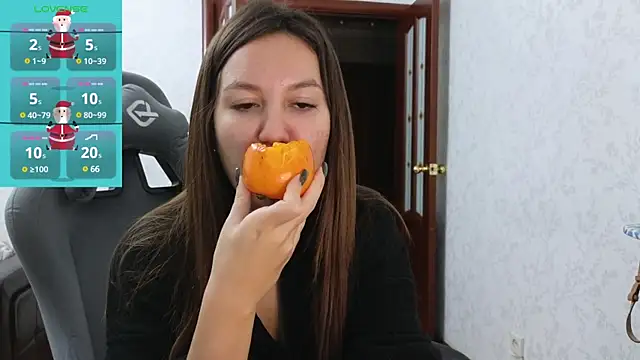 Snapshot of Nelly_Fischer chatting on 01.06.25 Nelly Fischer online show from 01.06.25