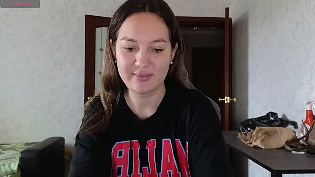 Snapshot of Nelly_Fischer chatting on 04.14.26 Nelly Fischer online show from 04.14.26