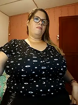 EllisW8 online show from 02.25.25