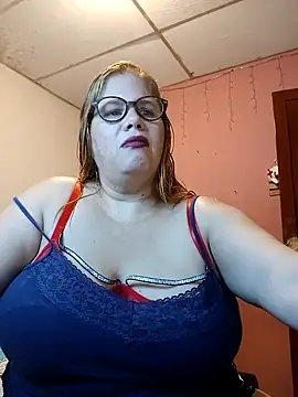 EllisW8 online show from 02.26.25