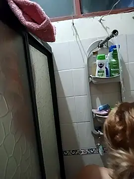 EllisW8 online show from 03.17.25