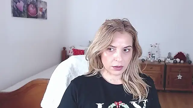 evamaria2024 online show from 12.16.24