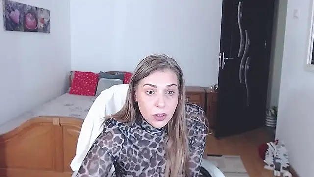 evamaria2024 online show from 12.15.25