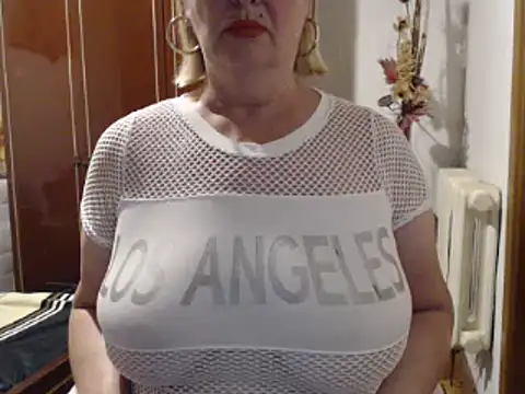 Secretfox online show from 10.01.25