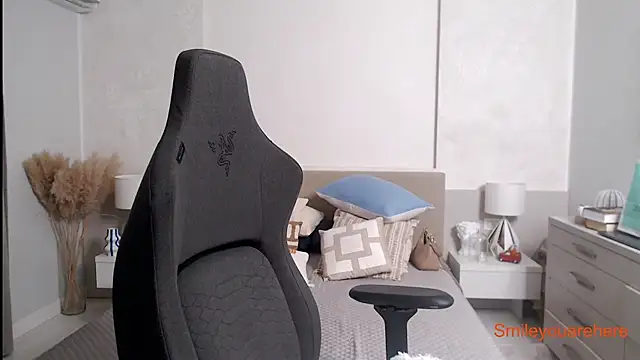 Smileyouarehere online show from 09.21.25