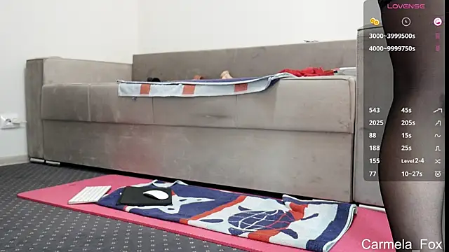 Carmela fox online show from 10.15.25