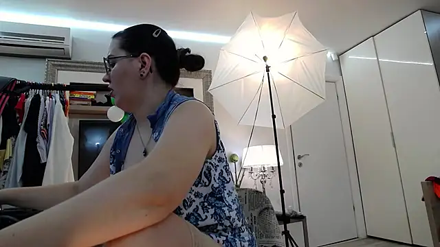 ILoveToFeelU online show from 02.27.25