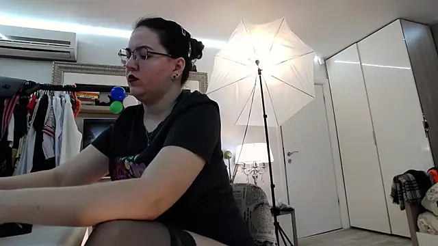 ILoveToFeelU online show from 03.03.25