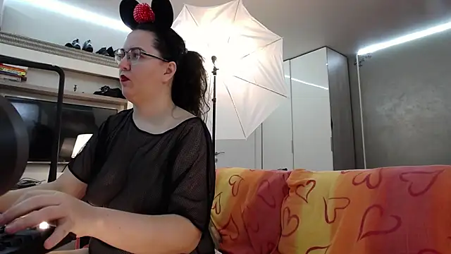 ILoveToFeelU online show from 11.01.25