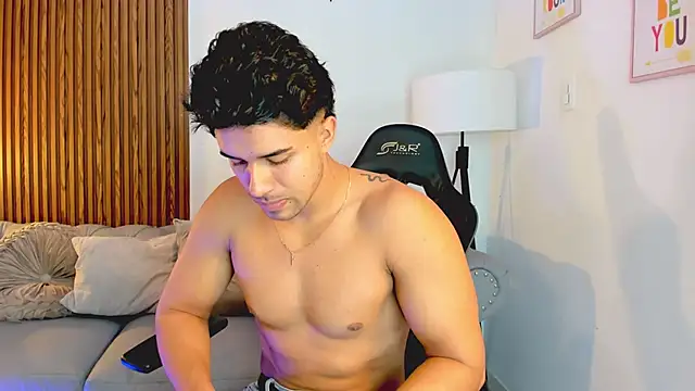 liam collins21 online show from 11.04.25