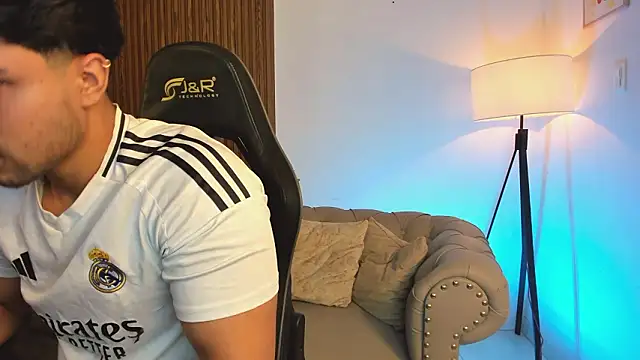 liam collins21 online show from 03.04.26