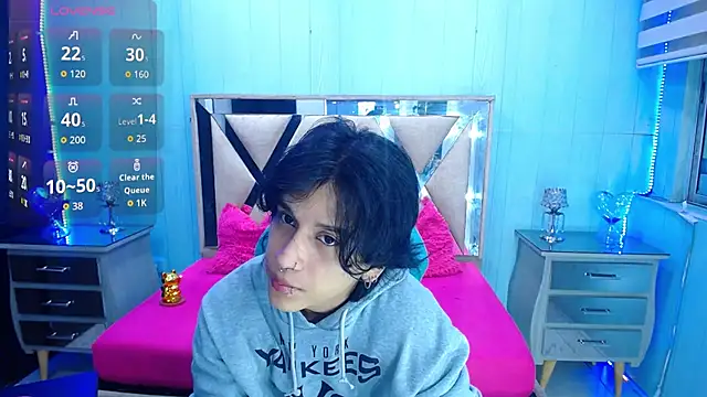 Snapshot of alex_477 chatting on 04.23.26 alex 477 online show from 04.23.26
