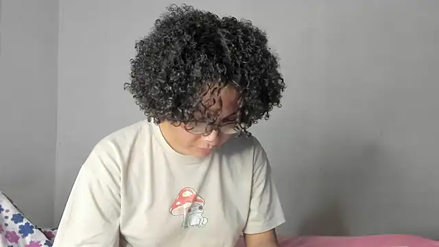 Snapshot of Jade_Dorthini chatting on 07.25.26 Jade Dorthini online show from 07.25.26