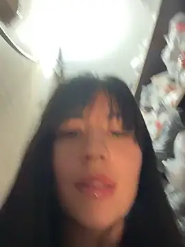 Snapshot of kim_monti chatting on 12.26.24 kim monti online show from 12.26.24