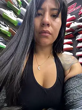 Snapshot of kim_monti chatting on 01.07.25 kim monti online show from 01.07.25