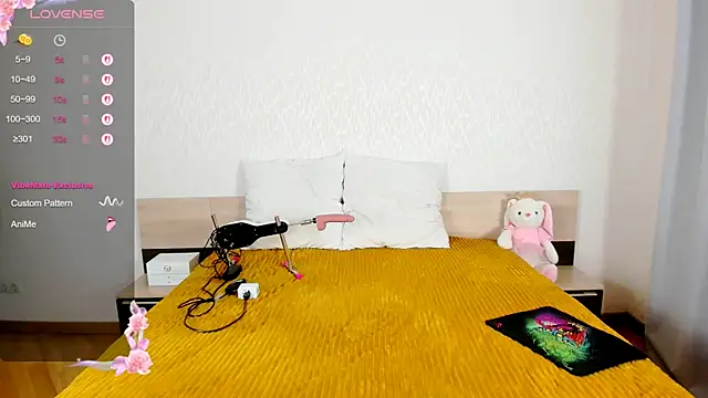 Cowell Adelina online show from 09.24.25