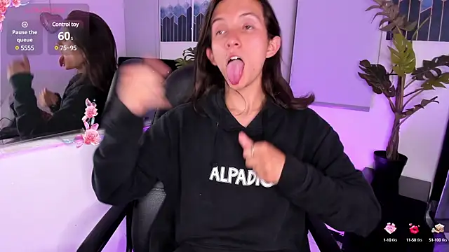 Snapshot of Feniix__ chatting on 02.05.25 Feniix online show from 02.05.25