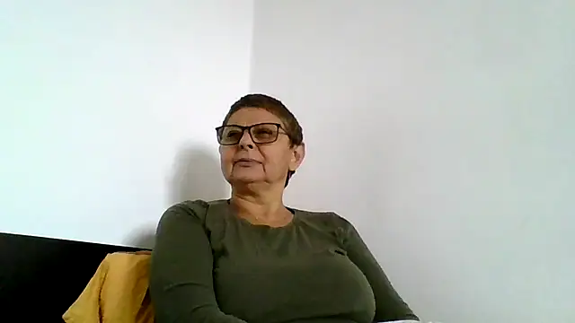 roseblak42 online show from 10.07.25