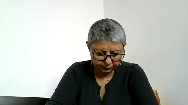 roseblak42 online show from 12.20.25