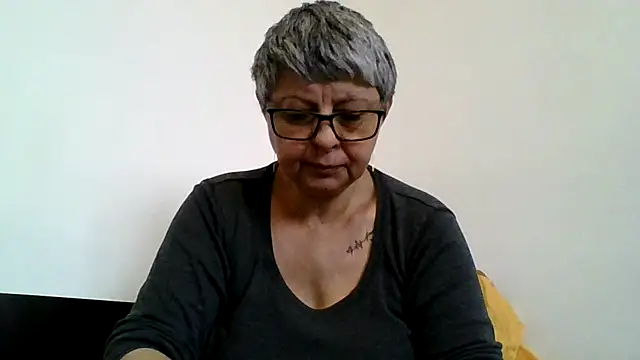 roseblak42 online show from 03.22.26