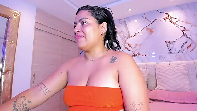 kiana cream online show from 12.19.25