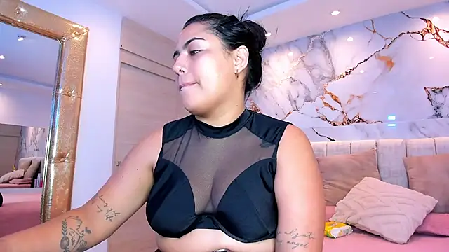 kiana cream online show from 03.14.26