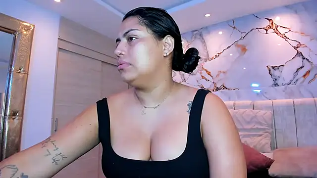 kiana cream online show from 07.09.26