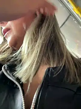  Abril-Office1 online show from 12.26.24