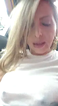  Abril-Office1 online show from 02.17.25