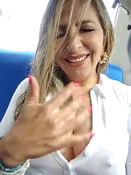  Abril-Office1 online show from 03.04.25