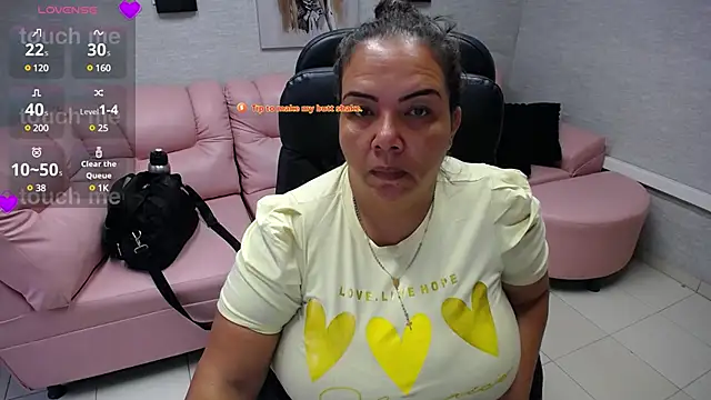 Snapshot of Penelope_Nipples_ chatting on 01.27.25 Penelope Nipples online show from 01.27.25