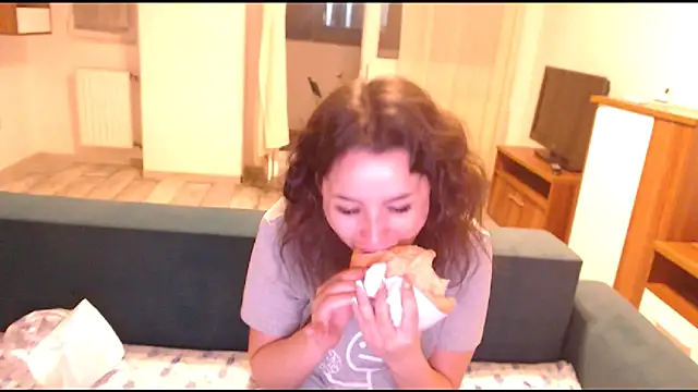 LovelyJulliette online show from 03.21.25