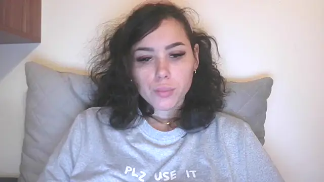 LovelyJulliette online show from 02.05.26