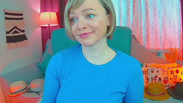 NandiSmile online show from 03.13.25