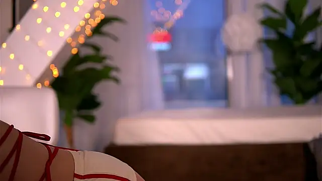 KaylaBray online show from 04.10.26