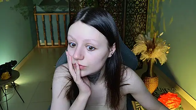 VeliraBraitberg online show from 12.21.24