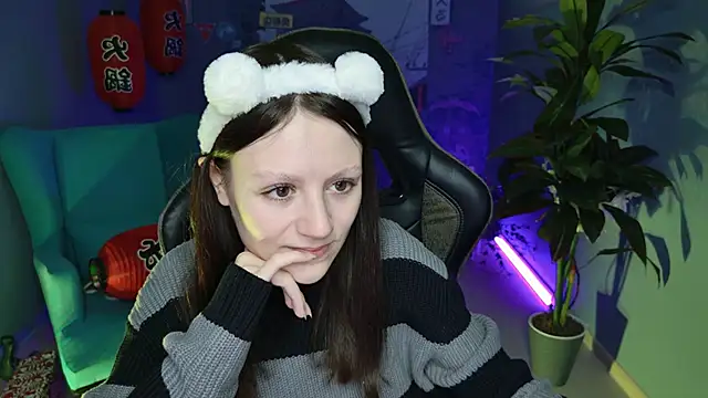 VeliraBraitberg online show from 12.29.24